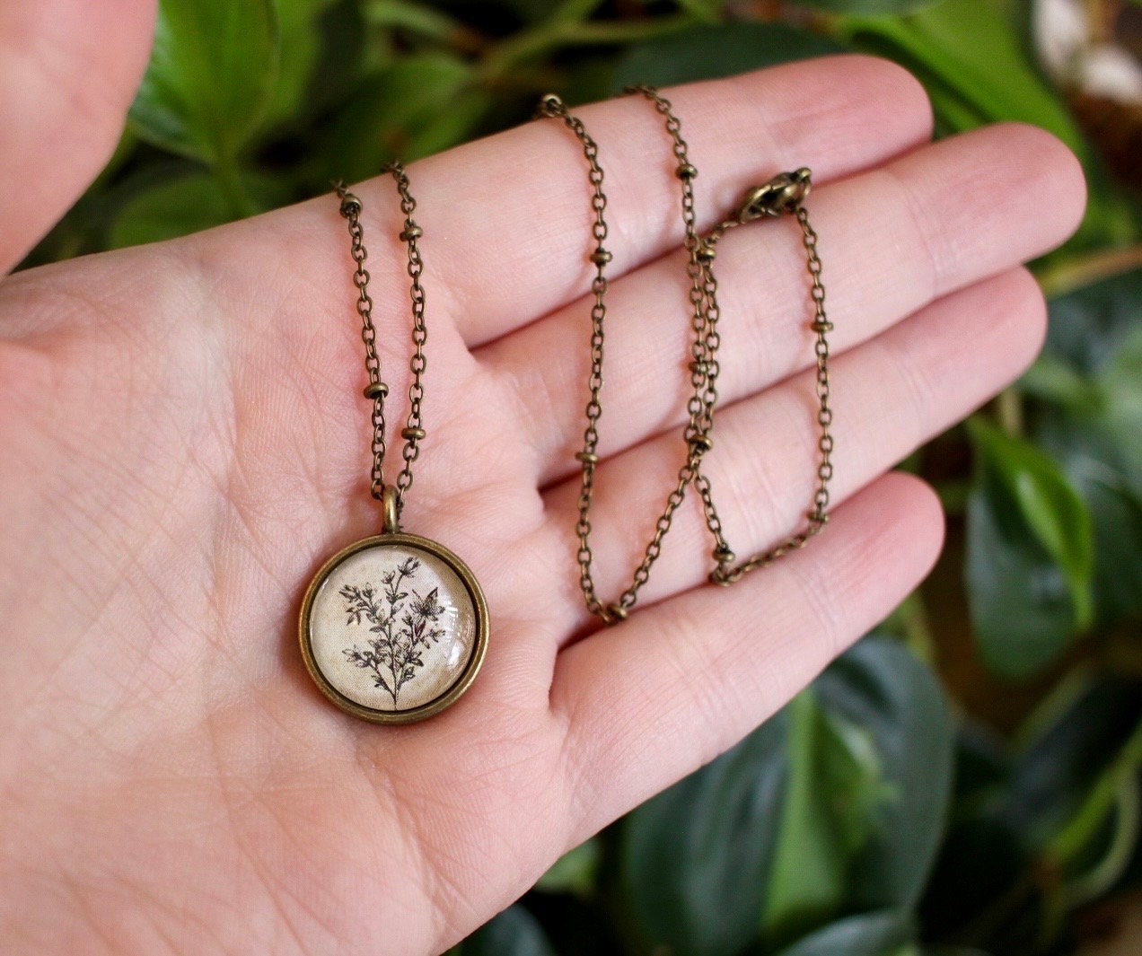 Dainty Botanical Pendant Necklace