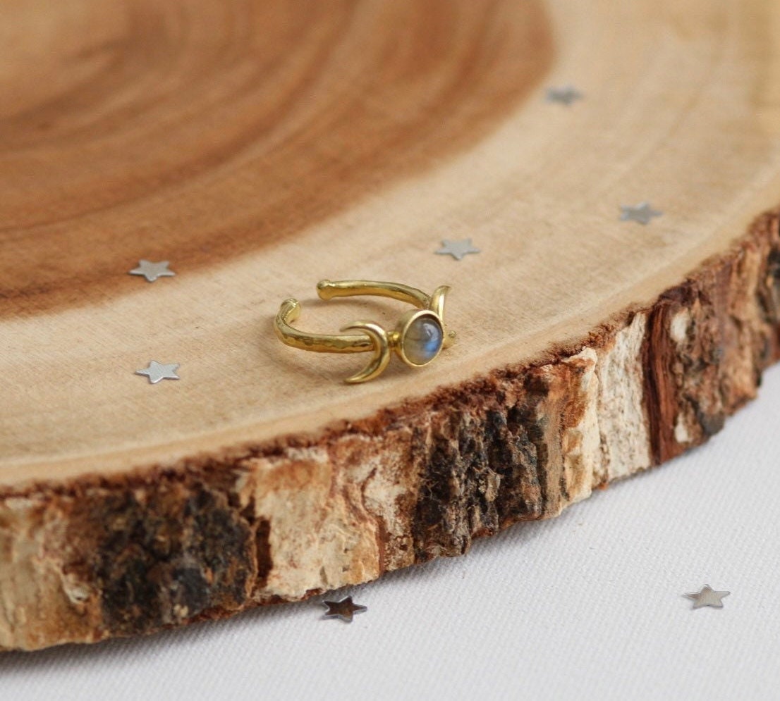 Labradorite Triple Moon Ring