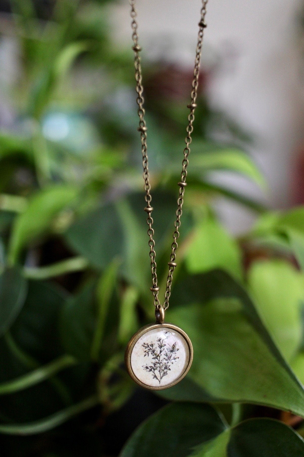 Dainty Botanical Pendant Necklace