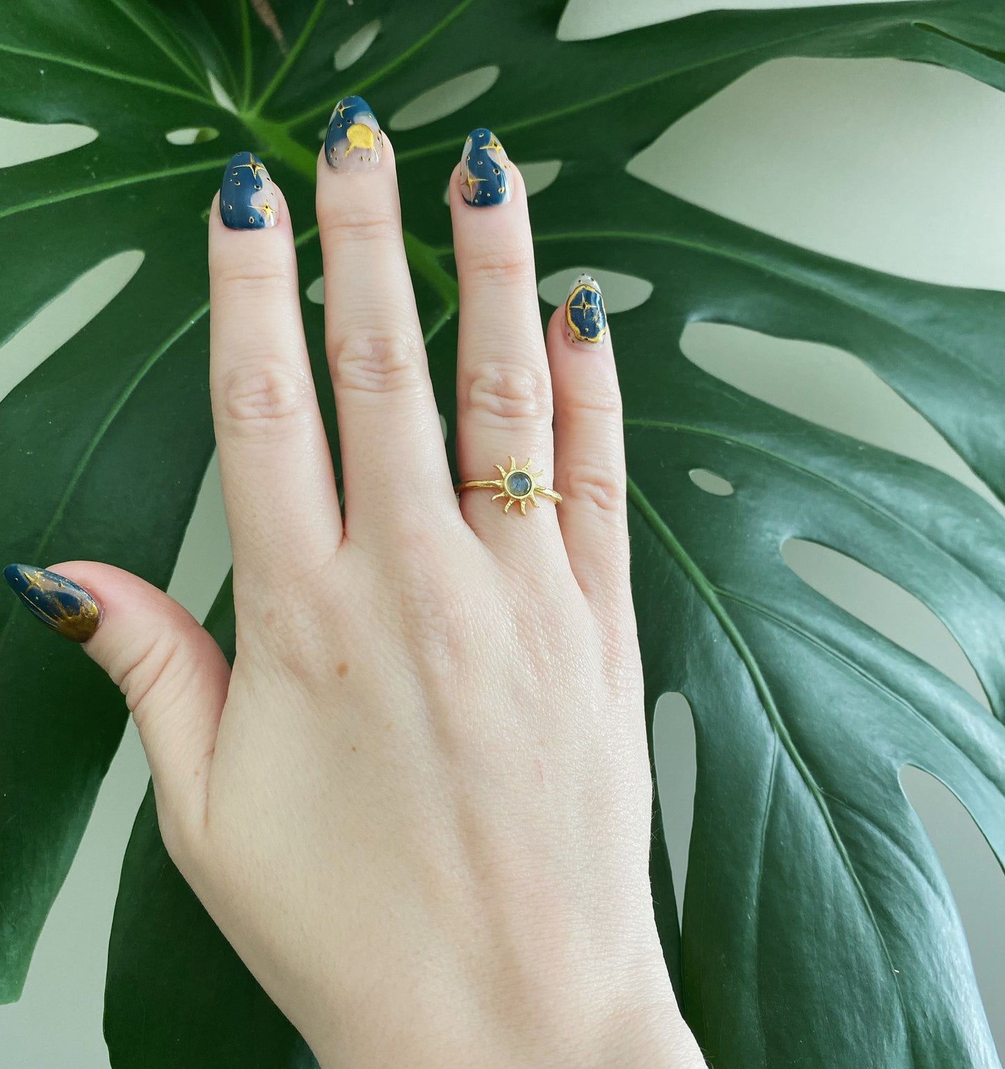 Dainty Sun Labradorite Ring